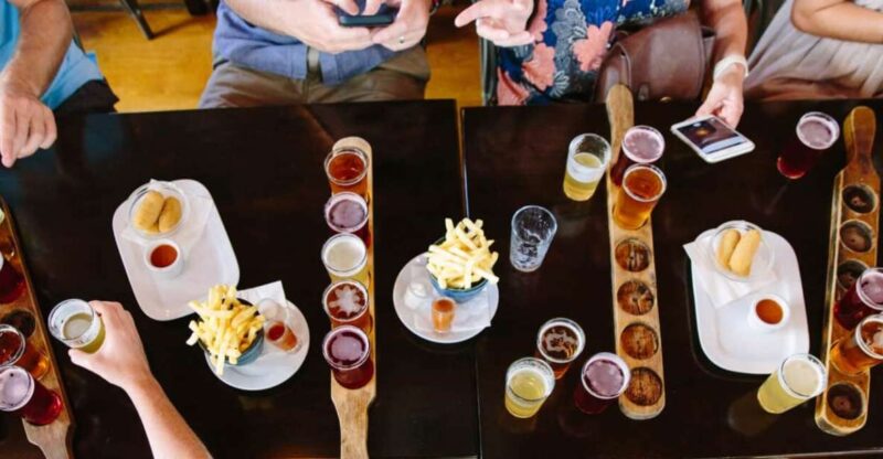 London: Guided Bike Tour With Beers and Lunch - Londons Pub Culture