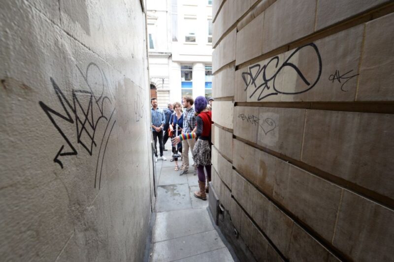 London: Guided Loo Tour - Highlights