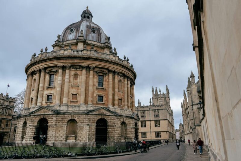 London: Guided Tour of Oxford - Sedan - Good To Know