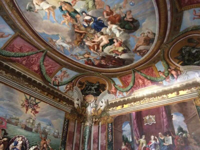 London: Hampton Court Private Guided Tour - Young Henry Exhibition