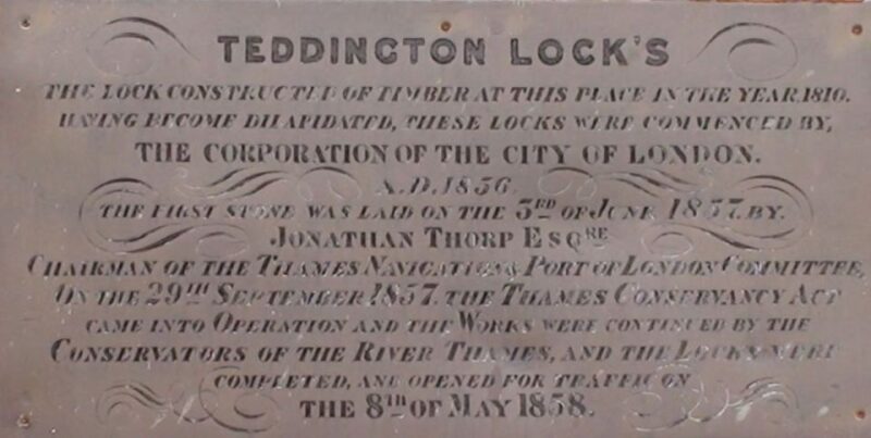 London: Hampton Court to Richmond River Thames Cruise - Historical Buildings of Interest