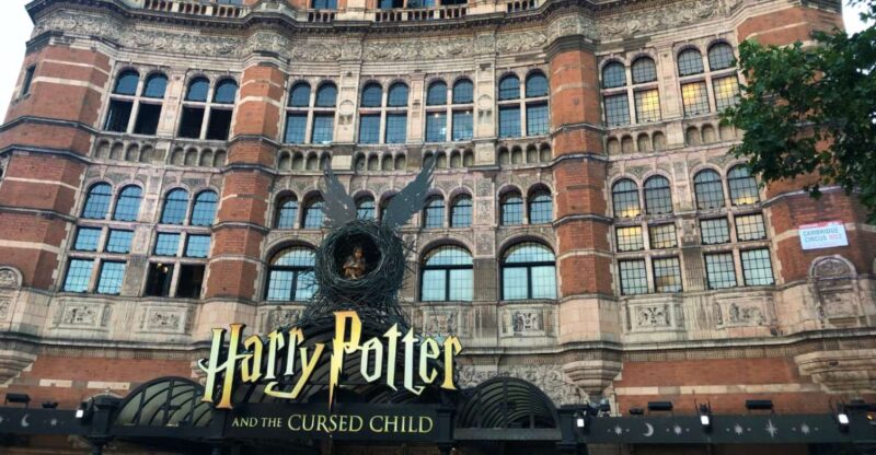 London: Harry Potter Movie Location Tour With an APP - Crossing the Millennium Bridge