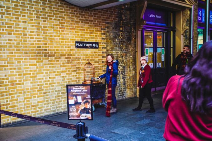 London: Harry Potter Movies Walking Tour (Kids Go Free) - Exploring the Wizarding World