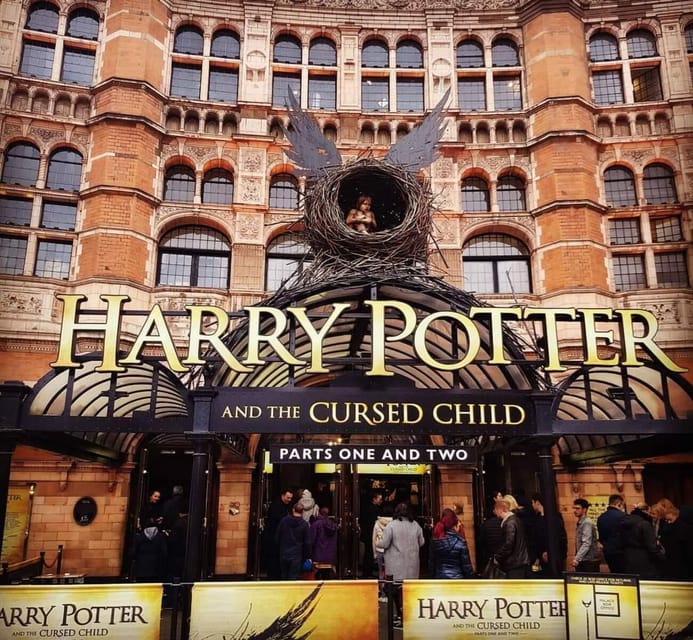 London: Harry Potter Walking Tour & the London Dungeons - Attractions Included