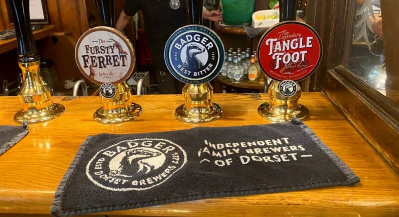 London: Historic Pubs of London Walking Tour - Pubs Frequented by Literary Figures