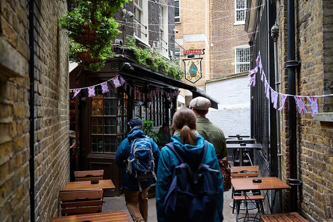 London Historical Pub Tour: Traditional British Food & Ales - Food and Drink Tasting Menu