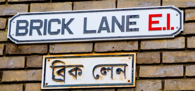 London: Jack the Ripper Walking Tour With an App - Navigating the Rippers Haunts