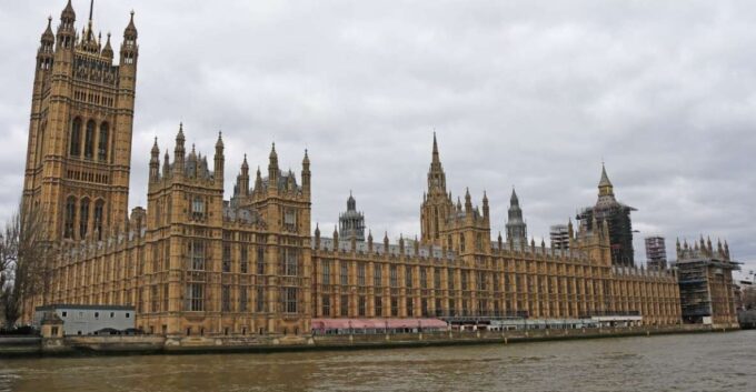 London: Kew to Westminster River Thames Cruise - Mobility Considerations