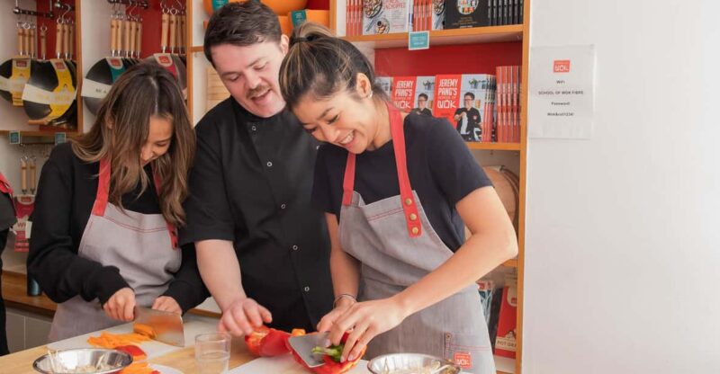 London: Korean Bibimbap Cookery Class With Wine - Culinary Experience