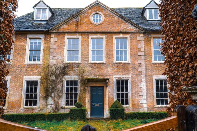 London: Lacock & The Cotswolds Harry Potter Small Group Tour - Transportation and Tour Guide