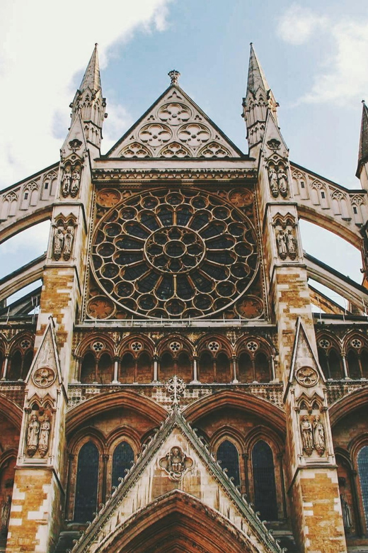 London: Landmarks Walking Tour, Hop-On Hop-Off Bus & Cruise - Tour Experience