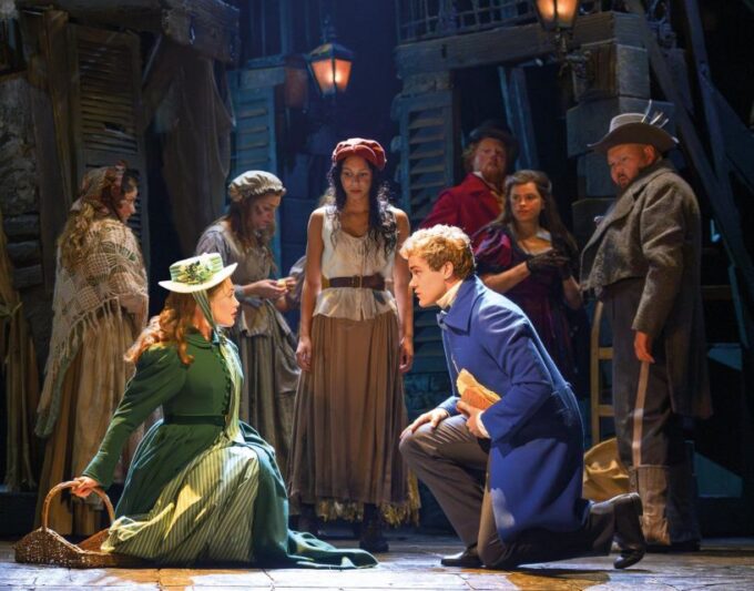 London: Les Misérables and 3-Course Meal & Sparkling Wine - Refund Policy