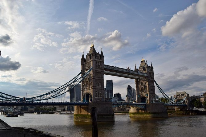 London Like a Local: Customized Private Tour - Discovering Charming Neighborhoods