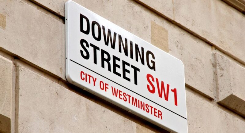 London: London Sightseeing Walking Tour With 30+ Sights - Key Sights Included