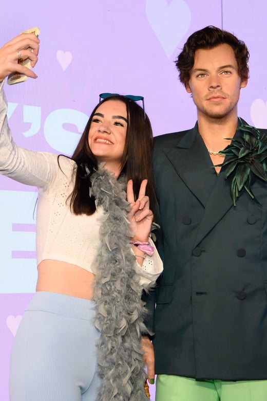 London: Madame Tussauds Fast Track Entry & Champagne Bar - Explore Celebrity Wax Figures