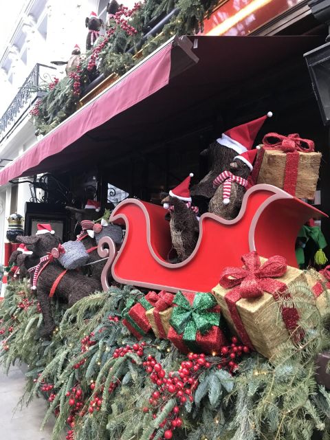 London: Magical Christmas Lights Walking Tour! - Meeting Point