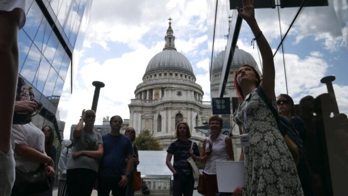 London: Mary Poppins Walking Tour - Visit to St Pauls Cathedral