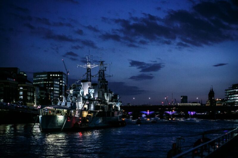 London: Murder Mystery Cruise With 3-Course Dinner - Additional Information