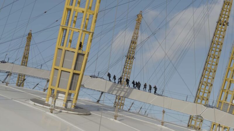 London: O2 Arena Rooftop Climbing Experience - Exploring the O2 Arenas Unique Design