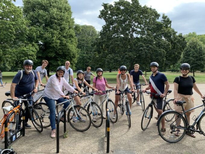 London: Parks and Palaces Guided Morning Bike Tour - Meeting Point and Location