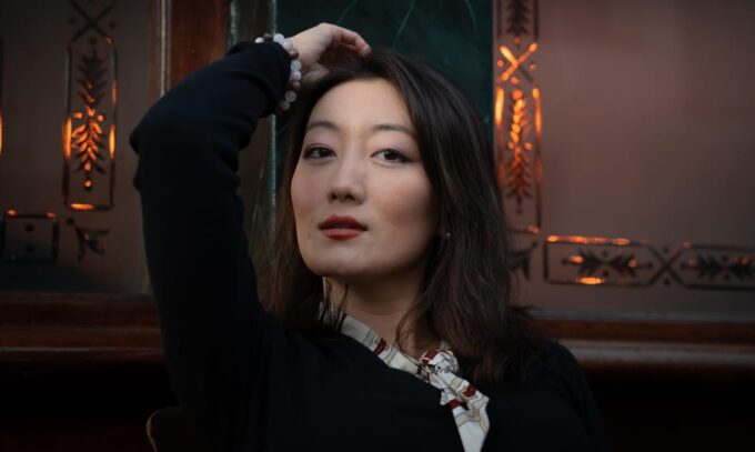 London Portraits by Famous Photographers - Comfortable and Fun Atmosphere