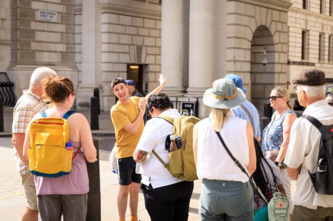 London: Princess Diana Exhibition & 30+ Top City Sights Tour - Tour Duration and Inclusions