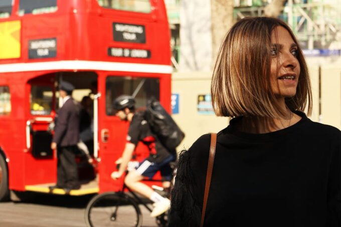 London: Private 2-Hour Professional Photo Shoot at Landmarks - Meeting Location