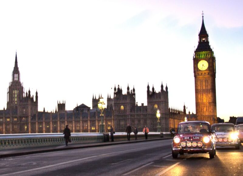 London: Private Panoramic 2-Hour Tour in a Classic Car - Exploring Hidden Gems of the City