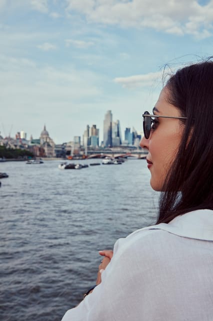 London: Private Photoshoot With Professional Photographer - Accessibility and Limitations