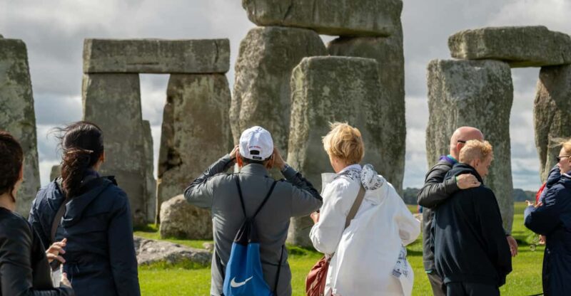 London: Private Stonehenge and Windsor Castle Tour - Itinerary Details