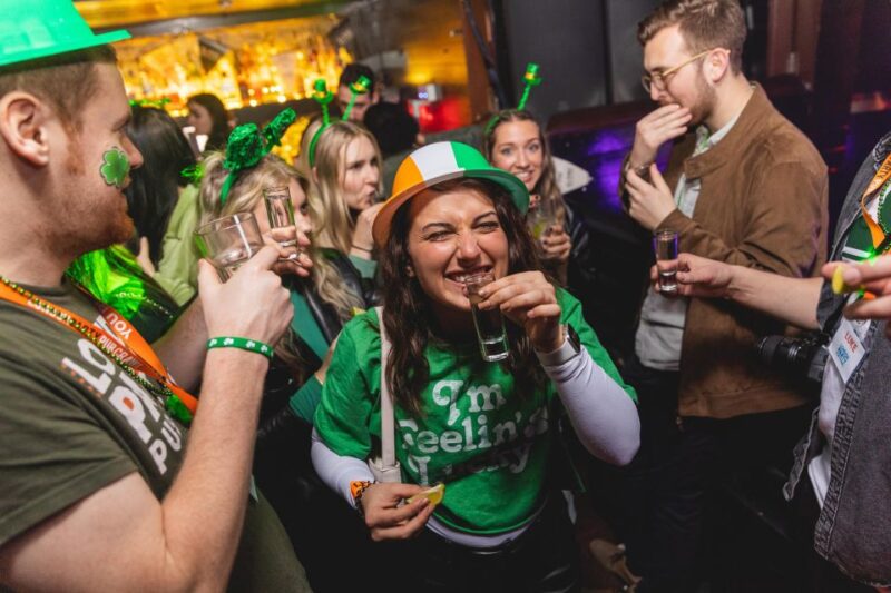 London: Pub Crawl and Nightlife Tour - Bar and Club Entry