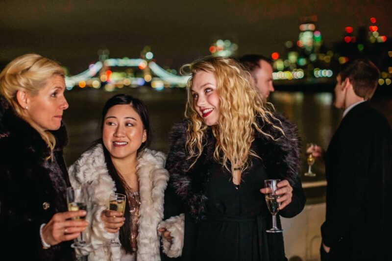 London: River Thames Dinner Cruise - Meeting and Departure Point