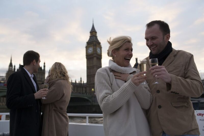 London: River Thames Evening Cruise With Bubbly and Canapés - Key Points