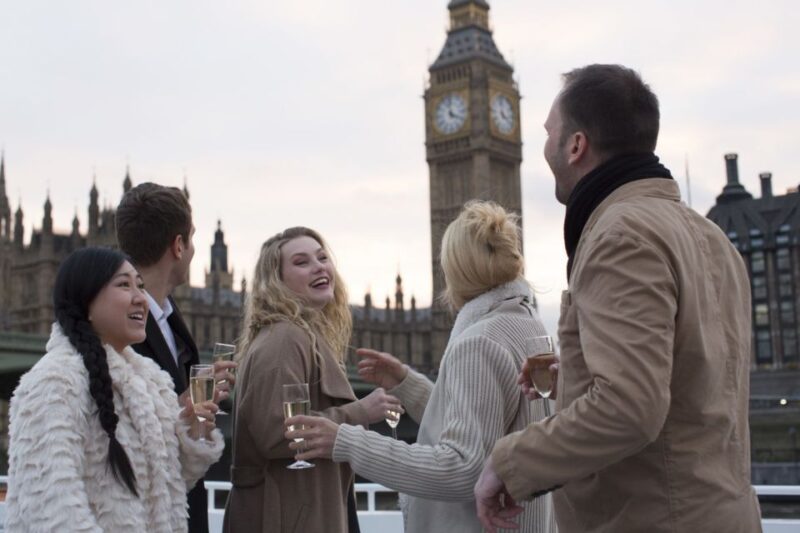 London: River Thames Evening Cruise With Bubbly and Canapés - Live Music Onboard the Cruise