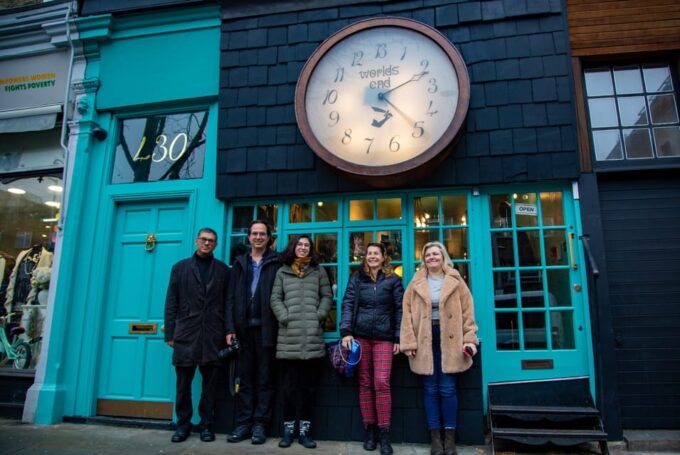 London: Rock N Roll History Tour - Getting to the Meeting Point