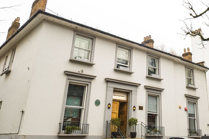 London Rock N Roll Tour Including Abbey Road - Accessibility