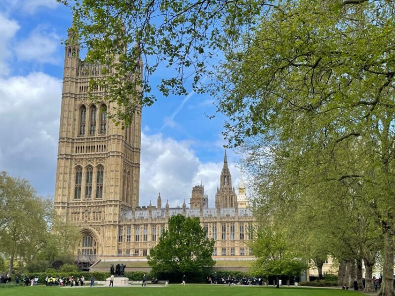 London; Royalty and Democracy - Dramatic Events