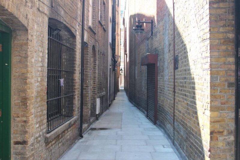 London: Self Guided Tour of Classic Rom Com Locations - Tour Highlights