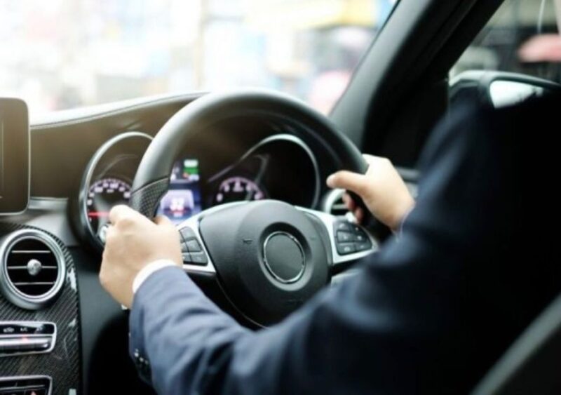 London: Self Guided Tour With a Chauffeur for the Day - Key Points