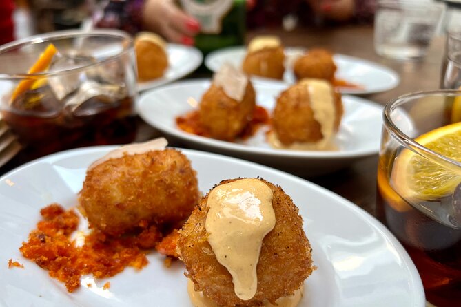 London Soho Food Tasting Tour With Secret Food Tours - Dress Code