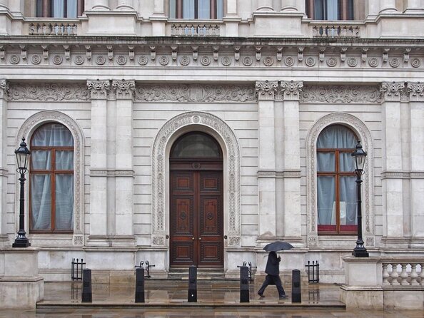 London Spy Experience With Tour Vesper Martini and Dinner - Key Points