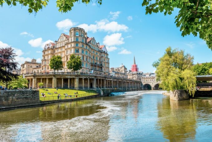 London: Stonehenge and Bath Full-Day Tour - Frequently Asked Questions