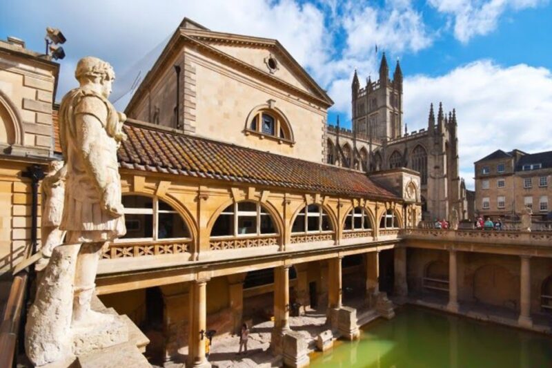 London: Stonehenge, Bath, Lacock, & Avebury Small Group Tour - Stonehenge Exploration