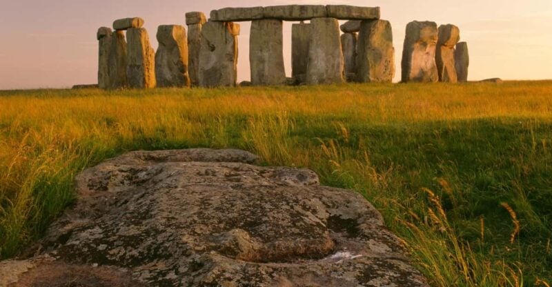 London: Stonehenge, Glastonbury & Avebury Small Group Tour - Glastonbury Tor and Chalice Well