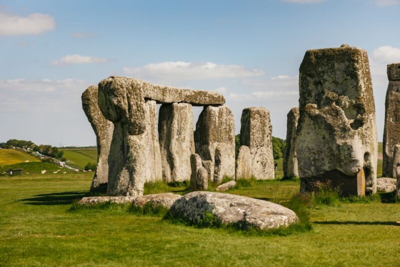 London: Stonehenge Half-Day Morning or Afternoon Tour - Meeting Point