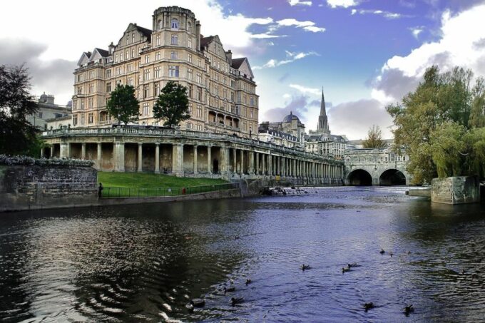 London: Stonehenge, Windsor Castle, Bath, Lacock & Pub Lunch - Appreciating Baths Pump Rooms Serenades