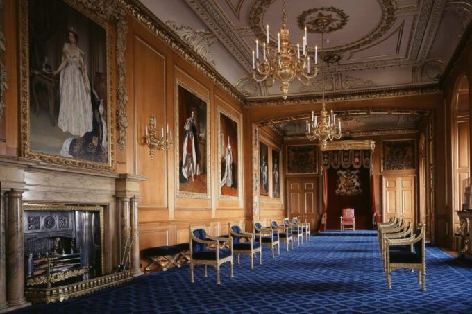 London: Stonehenge, Windsor Castle, Bath, Lacock & Pub Lunch - Key Highlights and Duration of the Tour