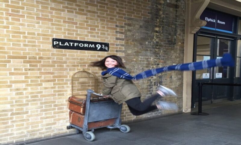 London: The Best Harry Potter Tour & The London Dungeons - Key Points