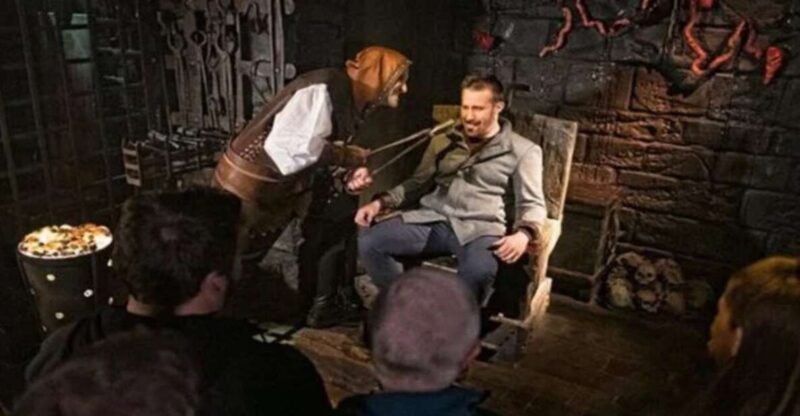 London: The Best Harry Potter Tour & The London Dungeons - Discovering Iconic Film Locations