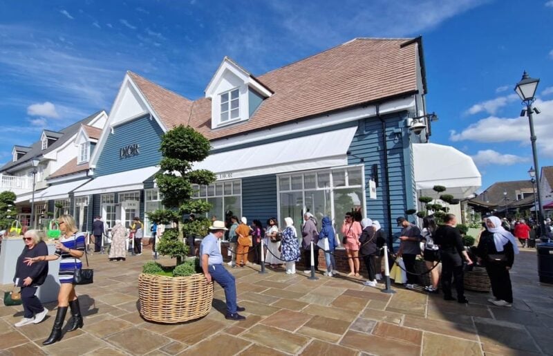 London to Bicester Village: Private Tour - Booking Information